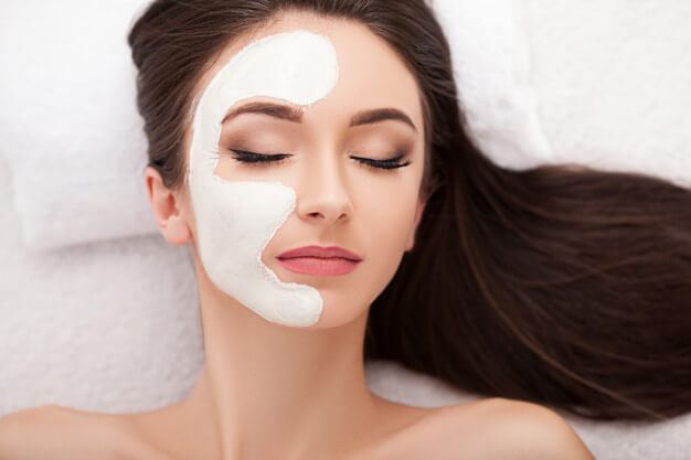 tips chăm sóc da mặt bị khô sần sùi tại nhà hiệu quả 