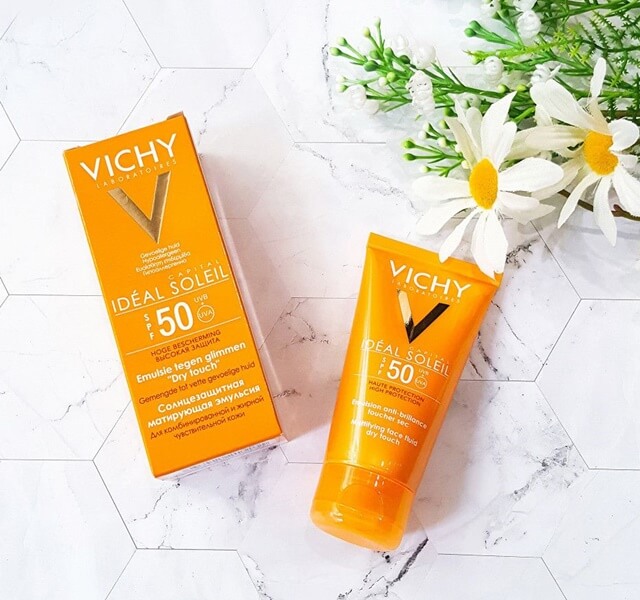 Kem chống nắng Vichy Ideal Soleil SPF50 Face Dry Touch