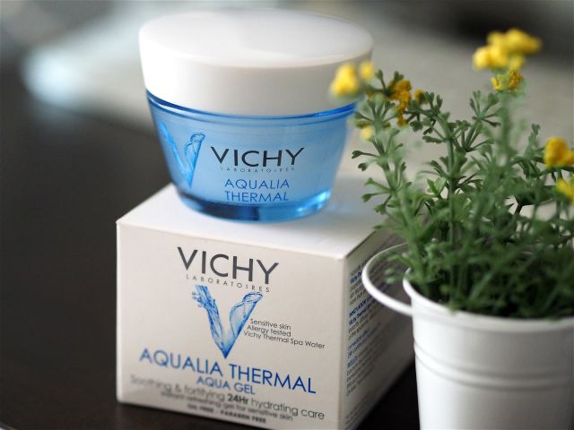 kem dưỡng ẩm cho da dầu Vichy Aqualia Thermal Water Gel 