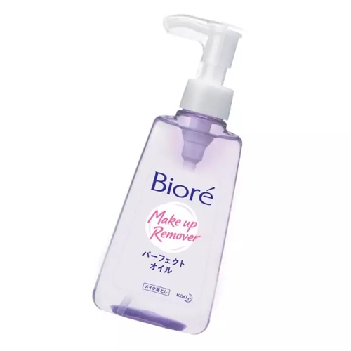 Sữa rửa mặt Bioré Make up Remover vừa có khả năng tẩy trang, vừa sử dụng như sữa rửa mặt giúp tiết kiệm hơn.
