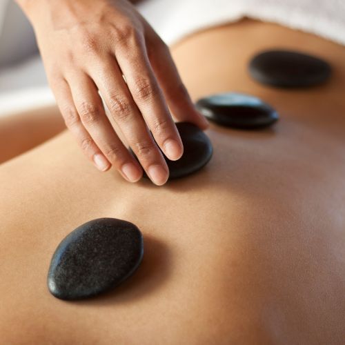 Cách làm nóng đá massage spa như thế nào